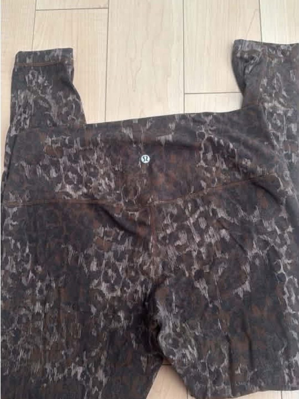 🍋 RARE! leopard LULULEMON leggings